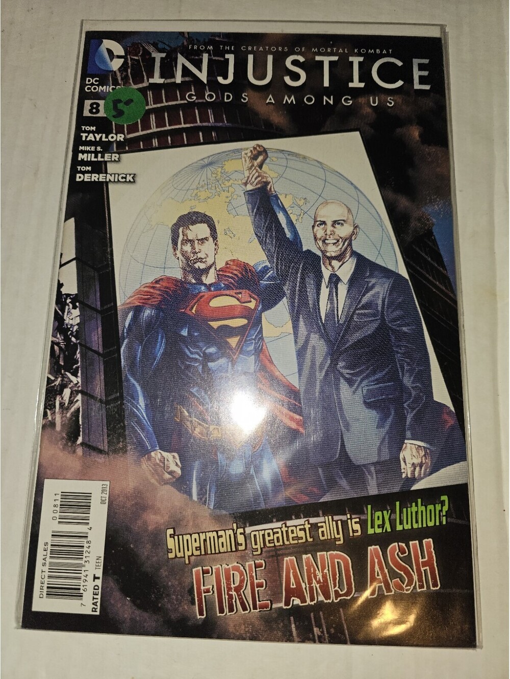 Injustice: Gods Among Us #8 NM minus [g